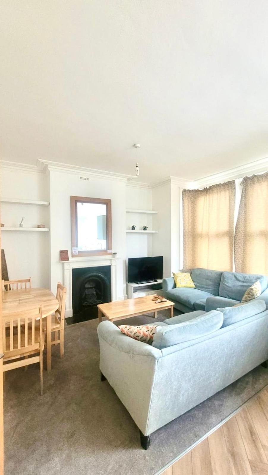 Two Bedroom Flat In London Exterior foto